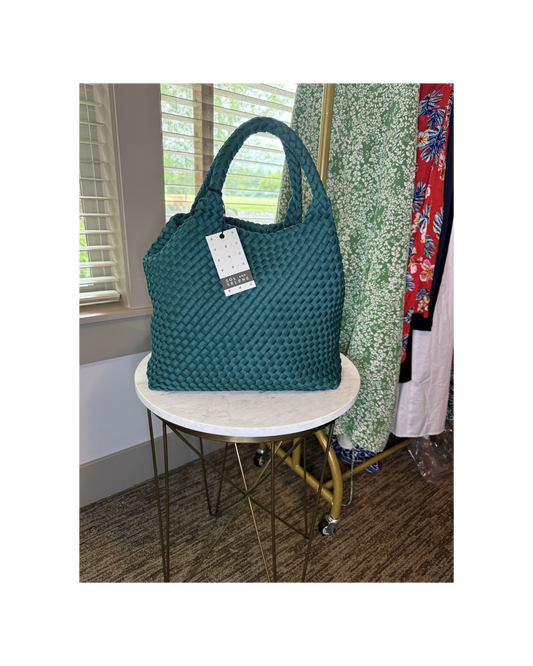 SOL and SELENE Sky's the Limit Medium Green Tote Bag NWT