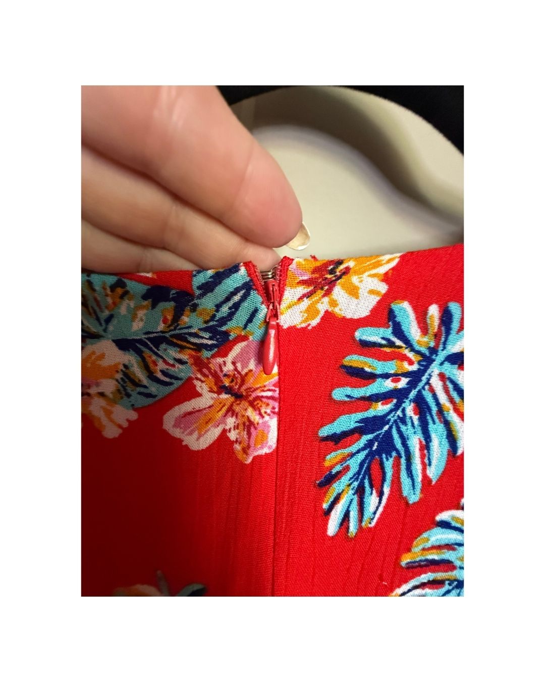 Sadie & Sage Red Floral Wrap Dress – Size Large