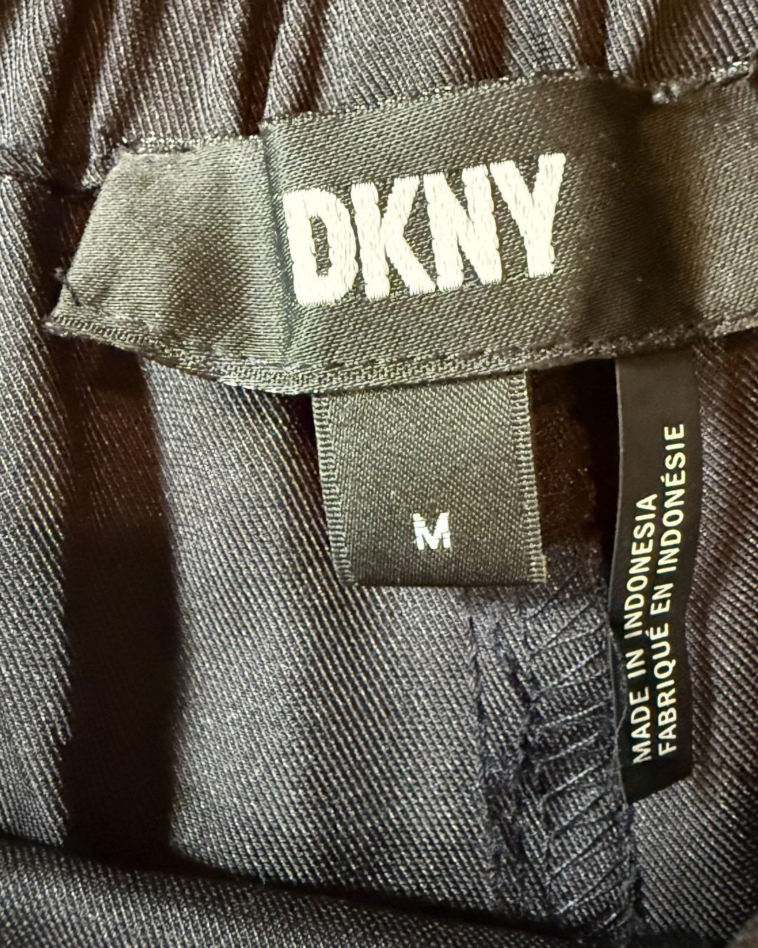 MED/LARGE Black DKNY Wide Leg Crop Pants — Pre-Owned