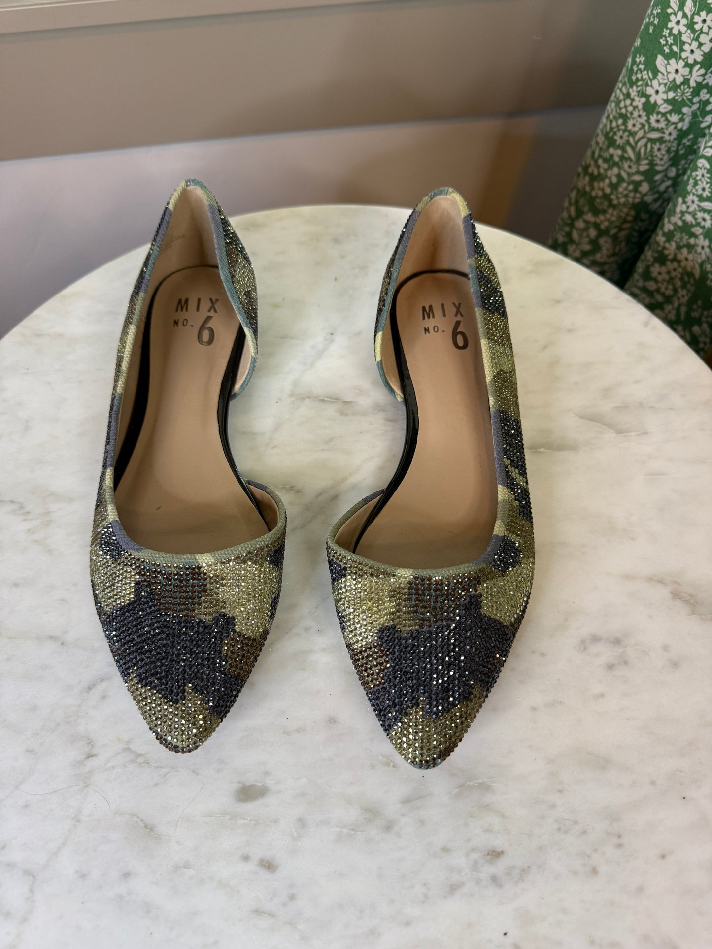 Mix No. 6 Rhinestone Pointed-Toe Flats – Size 6