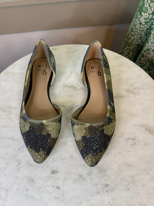 Mix No. 6 Rhinestone Pointed-Toe Flats – Size 6
