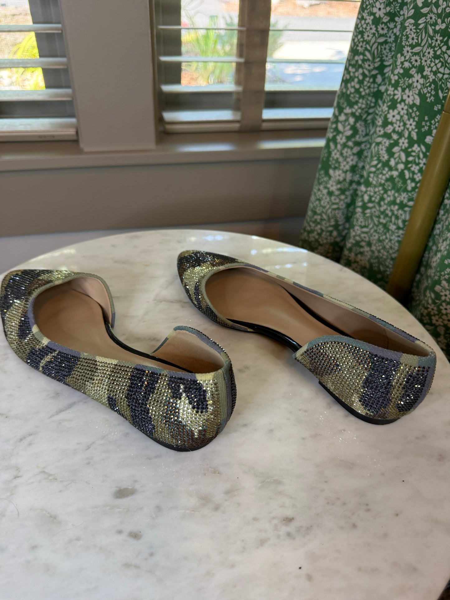 Mix No. 6 Rhinestone Pointed-Toe Flats – Size 6